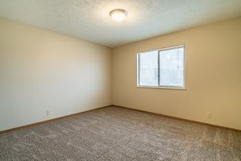 Interiors-fountain glen north lincoln apartment with bedroom